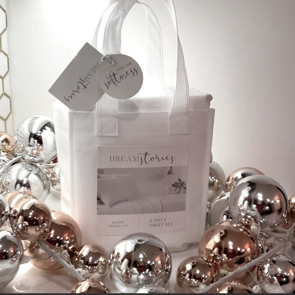 DREAM STORIES Bedding Nwt Luxury Queen Dream Stories 6piece Sheet Set White Fits Up Two 4